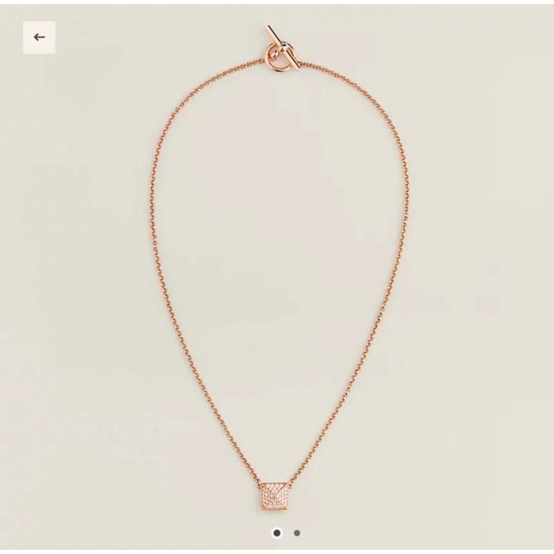 H**me5 necklaces